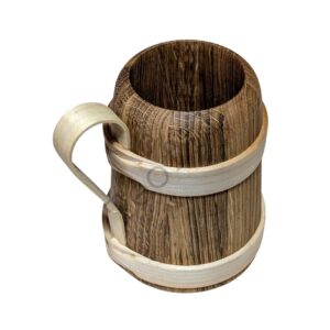 Kufel z drewnianym uchwytem